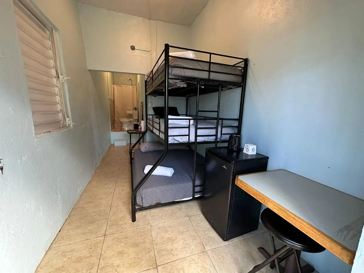 Apartment Cepeda Unit 1, Budget Friendly Studio Near Beach San Juan